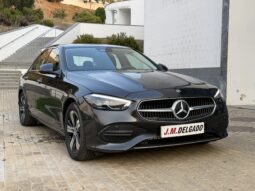 Mercedes-Benz C-Klasse C 220 d Mild-Hybrid Avantgarde completo