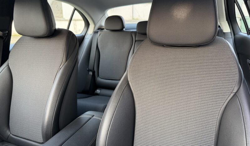 Mercedes-Benz C-Klasse C 220 d Mild-Hybrid Avantgarde completo