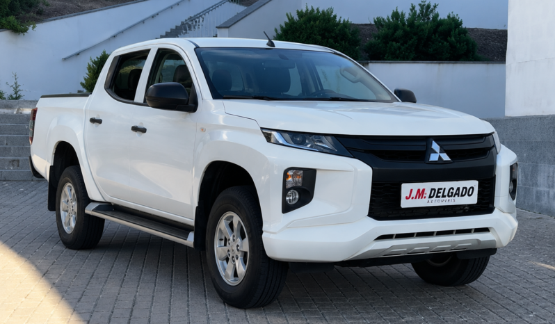 Mitsubishi L 200 2.2 DI-D CD Invite 4WD 2021