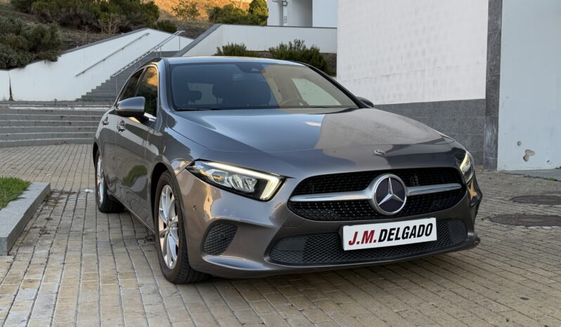 Mercedes-Benz A 180d Progressive completo