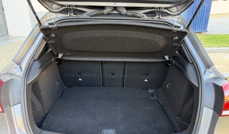 Mercedes-Benz A 180d Progressive completo